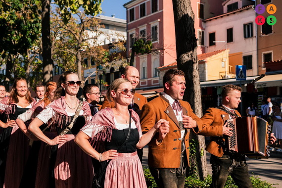 Međunarodni festival tradicijskog plesa oduševio publiku u Rovinju i Pazinu