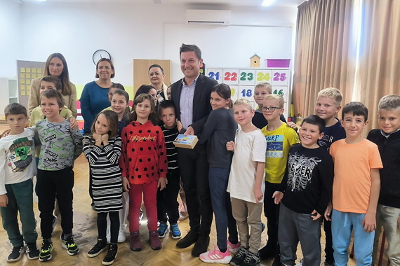 Emil Nimčević posjetio rovinjske vrtiće i osnovne škole