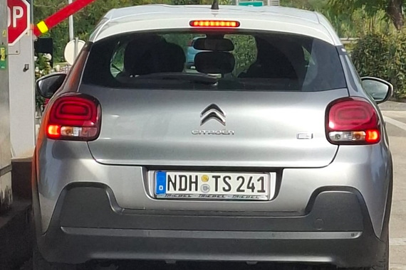 Koji će istarski političar prvi osuditi ovu skandaloznu tablicu?
