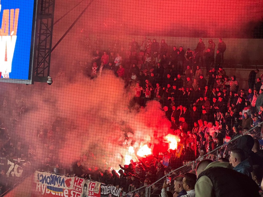 Hrvatski navijači u Pragu