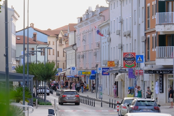 Umag: Božićnice za umirovljenike i ove godine čak do 600 eura