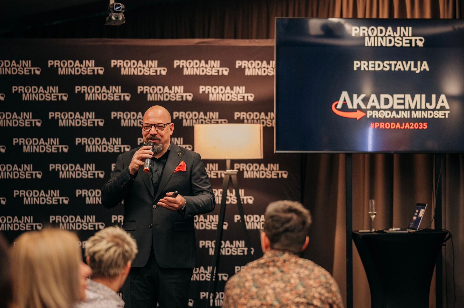 Vedran Sorić, Akademija prodajni mindest