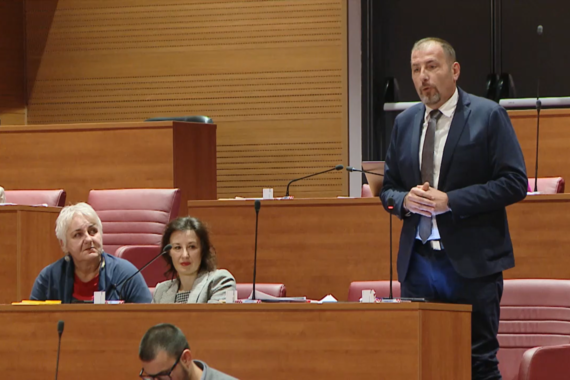 Paus u Saboru iznio vrtoglavu cifru: evo koliko Pazince koji rade u Rijeci godišnje koštaju cestarina i tunel