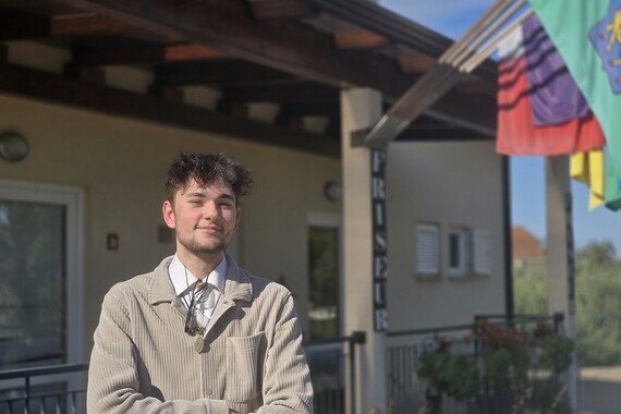 'Malo mi smetaju oni koji pišu da to što ja govorim nije domaći jezik'
