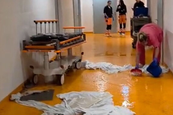 Uznemirujući video iz pulske bolnice – poplava na Hitnoj. Doznajemo što se zapravo dogodilo