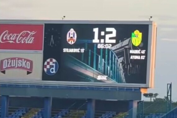 Ludnica u svlačionici Istre nakon razbijenog prokletstva Maksimira!