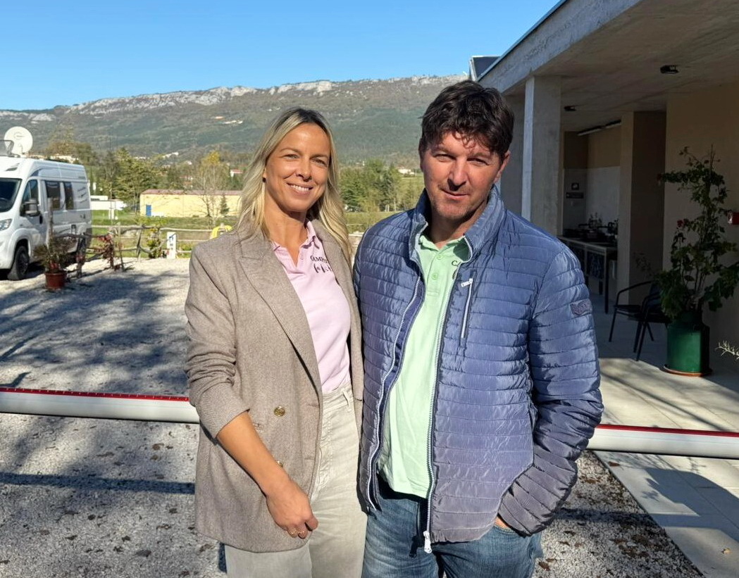 Romi Agapito i Elvis Laković ispred La Vita Campinga