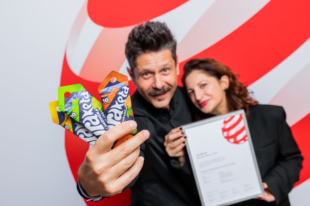 Sean Poropat i Jelena Fiškuš, Sondini aduti, s pakiranjem Orakete