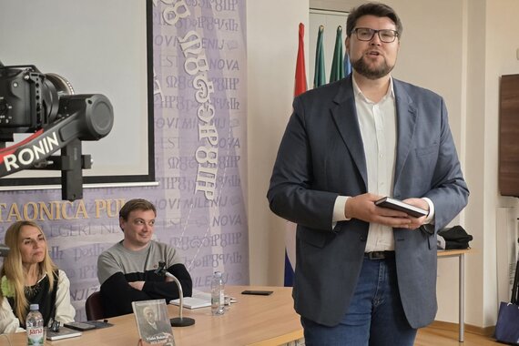 Peđa Grbin: 'Ovo je prvi put da prisustvujem promociji knjige koju mora osiguravati policija'