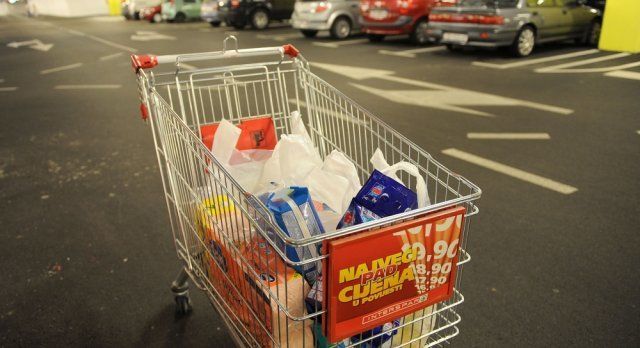 Grad Vodnjan svojim penzionerima dijeli poklon bonove
