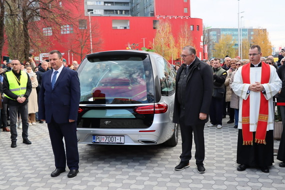 Relikvije Alojzija Stepinca prenesene u njegov rodni Krašić - prevozio ih je Istranin