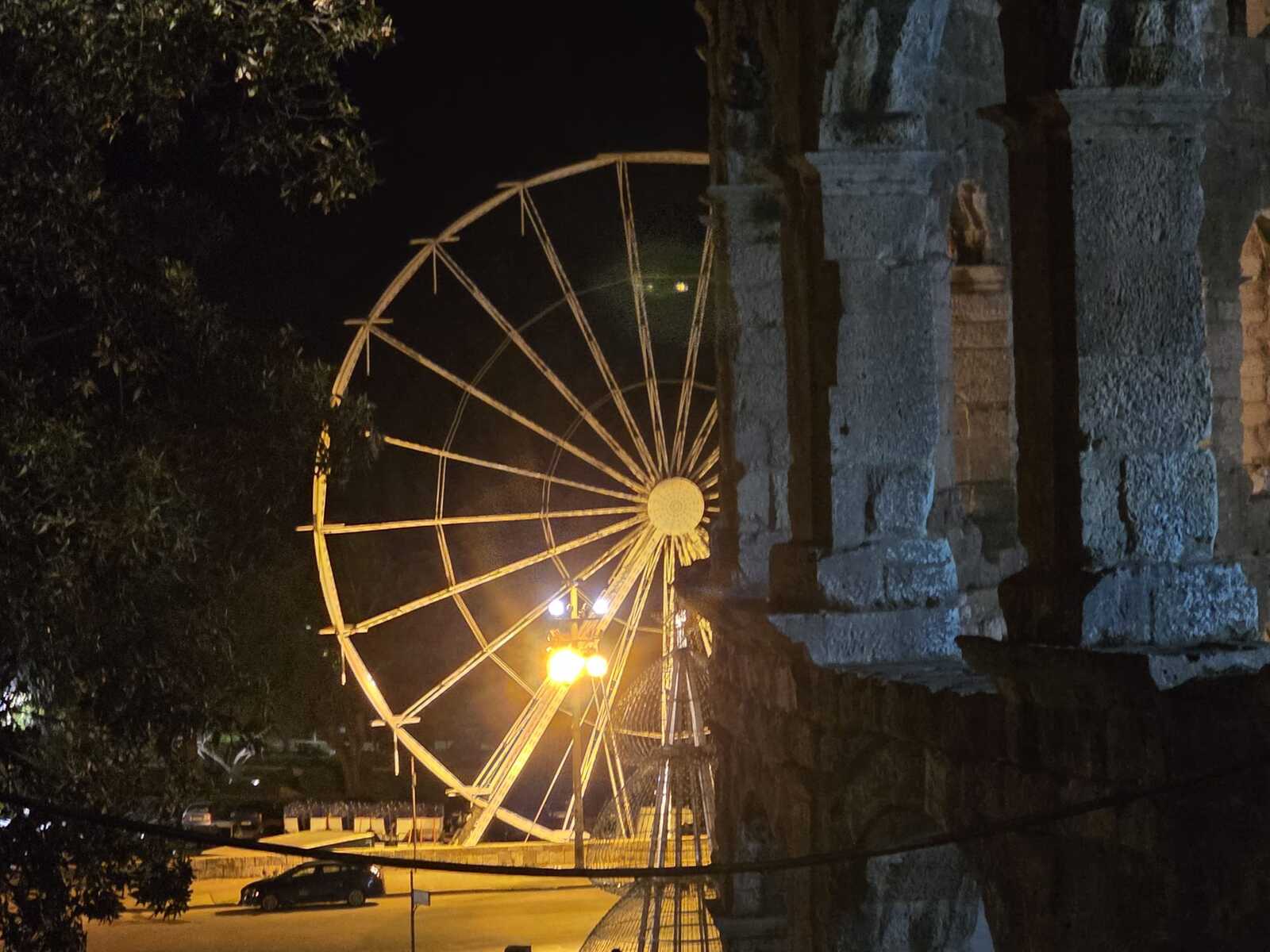 Pula Eye na Karolini