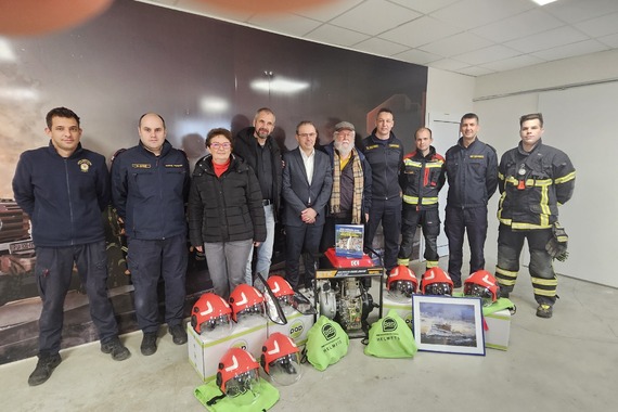 Labinski vatrogasci spasili brod od potapanja - vlasnici im se zahvalili donacijom