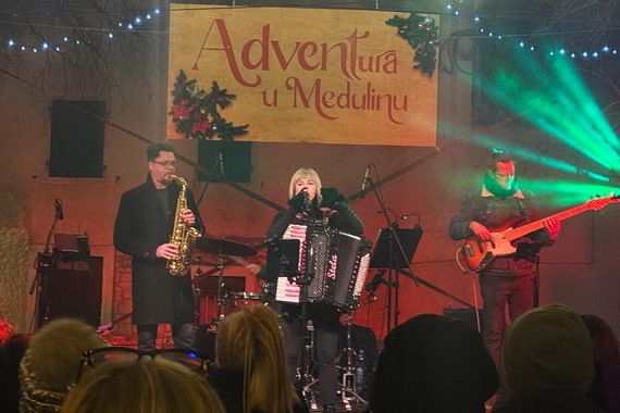 Stela Rade zapalila Medulin, a potom je krenuo party do jutra