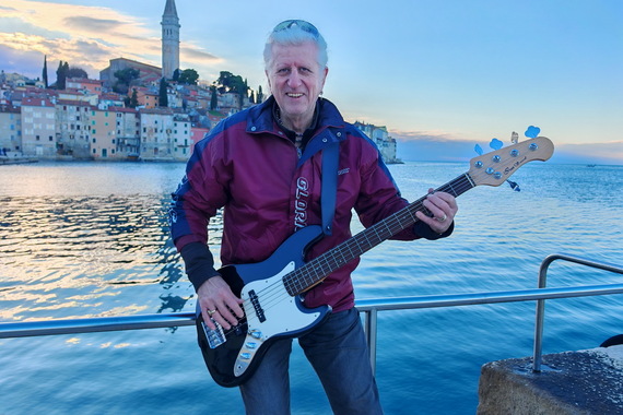 'Žao mi je da je Rovinj, nekad progresivni glazbeni grad, za ovogodišnji Advent doveo folk pop rock grupu Plavi orkestar'