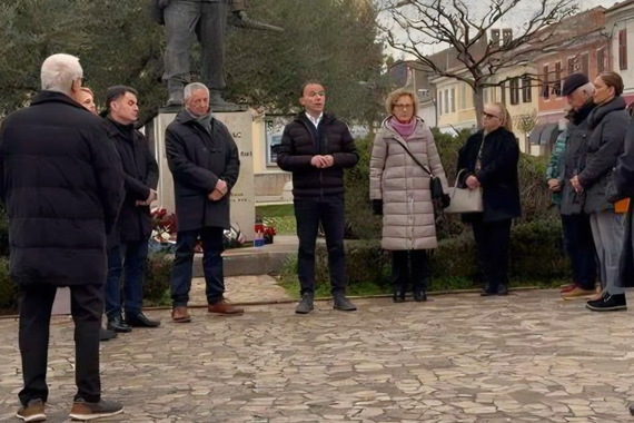 Peršurić je naglasio da je i danas važno podsjećati na temeljne vrijednosti antifašizma