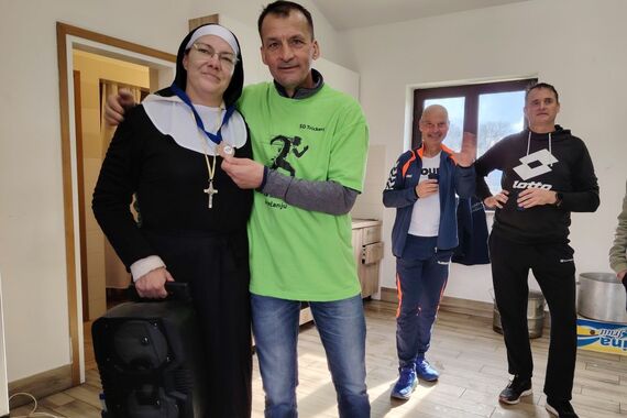 Nezaboravna utrka u selu: časna sestra plesala potresujku, fažol nikad bolji, a boćar najbrži