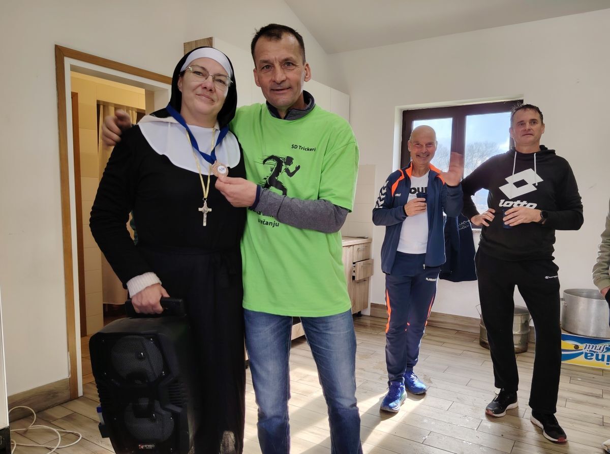 Domaćin Ivan Stanić u dobrom društvu (Fotogalerija: Igor Radić)