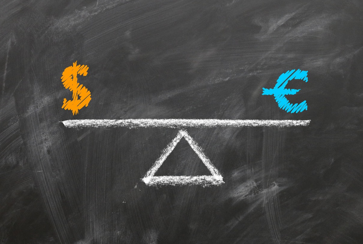 Izvor: https://pixabay.com/photos/euro-dollar-parity-exchange-rate-7317266/