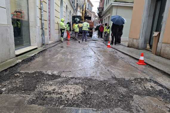 Čim su počeli kopati Prvomajsku, radnici naišli na tvrd problem. Evo o čemu se radi