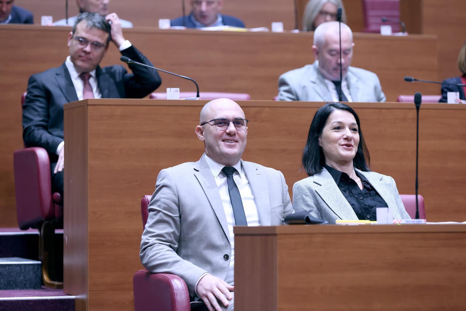 Dabro u Saboru (foto: Patrik Maček/Pixsell)