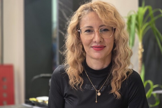 Frizerka Mare doselila je u Pulu iz Šibenika. Ovdje već ima svoj salon, a i specijalnu mušteriju