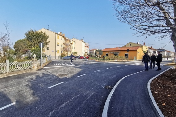 Pogledajte kako je obnovljena ulica u umaškom naselju 