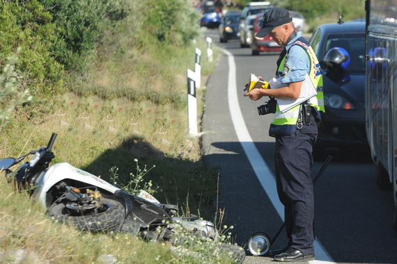 Detalji prometne nesreće u kojoj je poginuo motociklist. Vatrogasci se oprostili od kolege