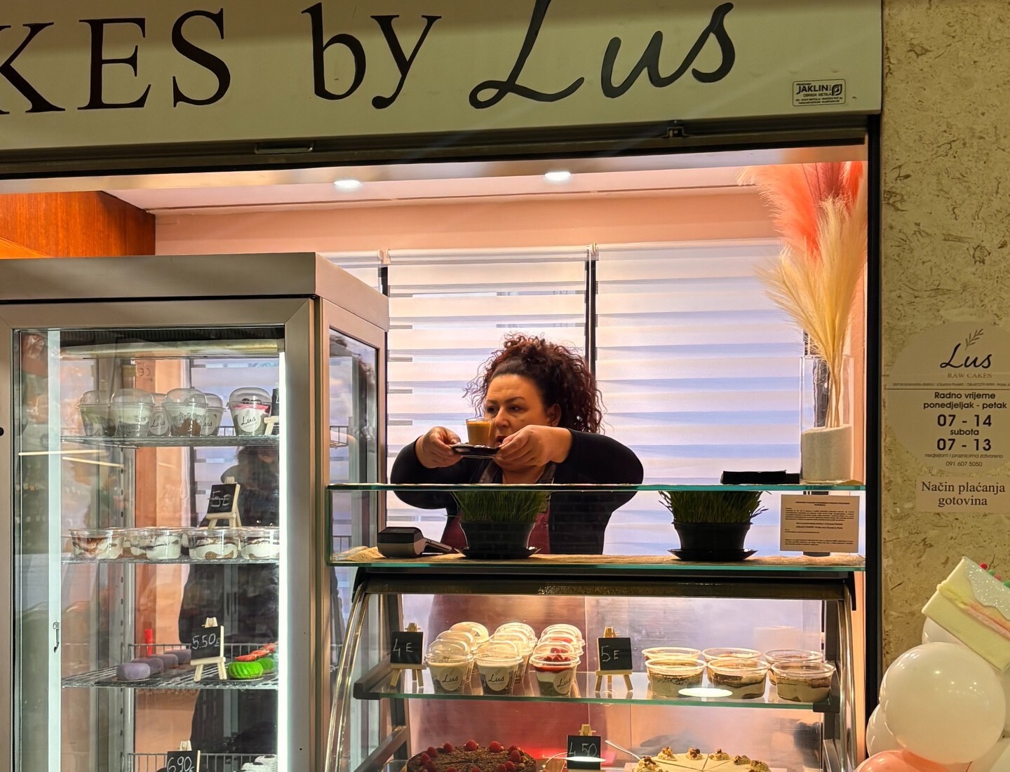 Suzana Pauletić otvorila je slastičarnicu Lus na pazinskom markatu (Foto: Facebook)