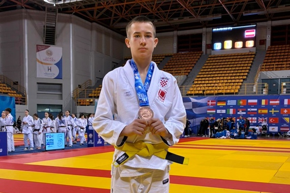 Mike Kosović brončani na jiu jitsu prvenstvu Europe, Loren Ivičak peti