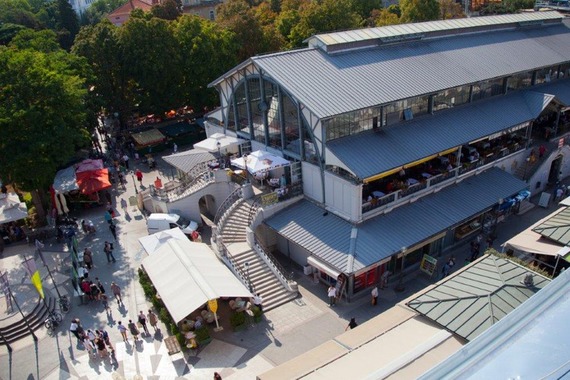 Na pulskom markatu preduskrsno druženje uz bakalar i muziku