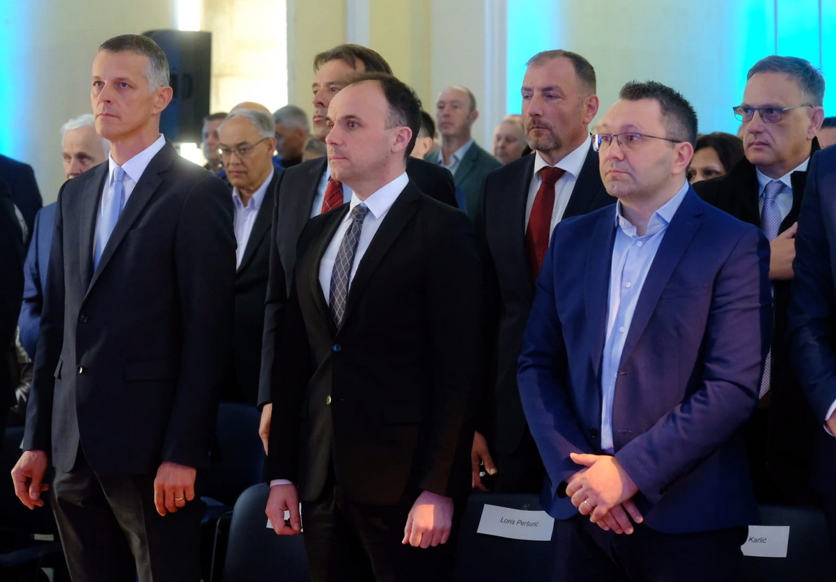 Loris Peršurić na svečanoj sjednici