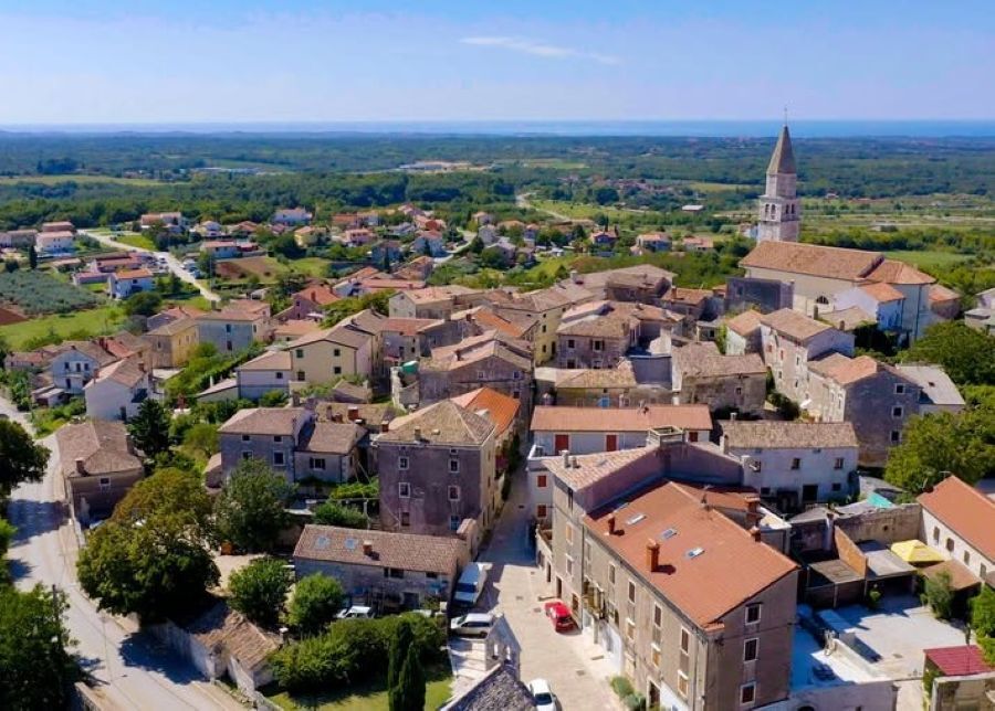 Panorama Višnjana (Foto: Facebook)