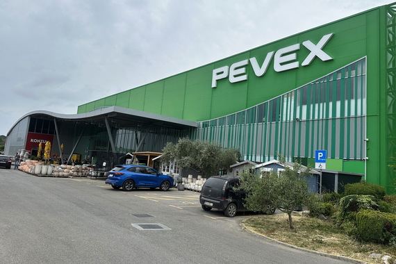15% popusta na sve redovne cijene u PEVEX-u