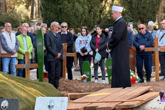 Pula se oprostila od svog Muje. Imam Omanović: 'Niš materijalno nije imao, ali je sve od sebe dao'