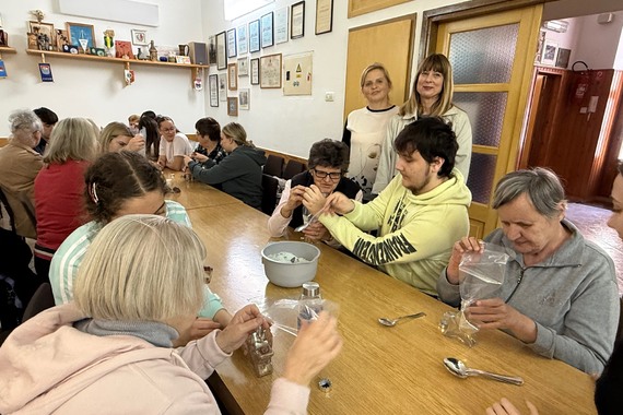 Pulski medicinari na radionici Kluba slijepih žena