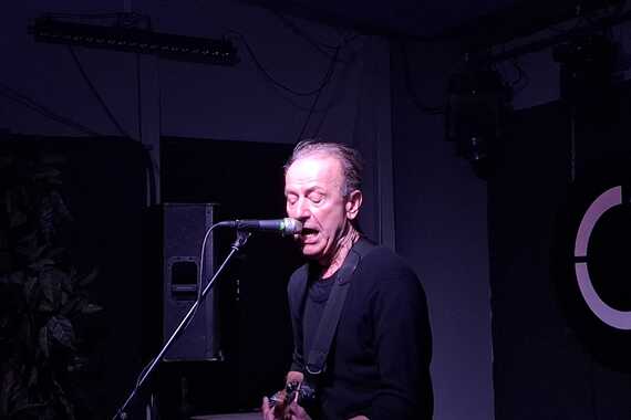 TO JE KONCERT Hugh Cornwell pokrenuo kotač nostalgije i ovacije u Rojcu