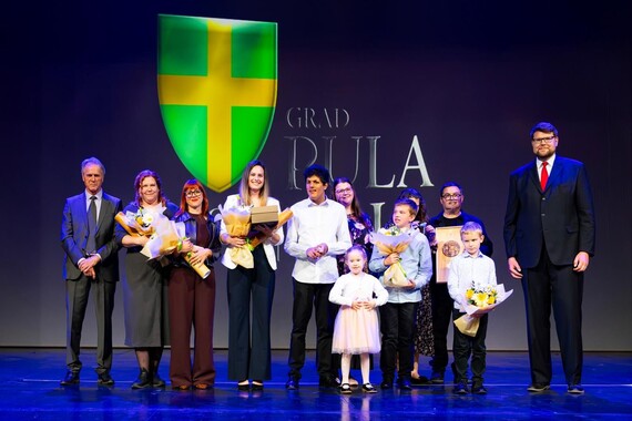 U pulskom kazalištu svečano obilježen Dan grada. Ovo su dobitnici priznanja