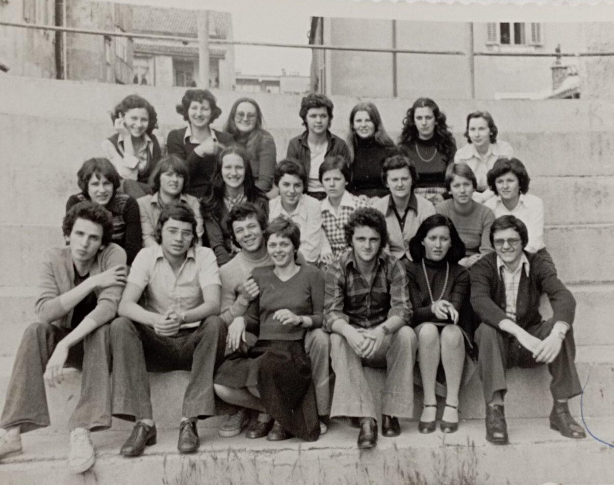 Maturanti pulske gimnazije iz 1976.