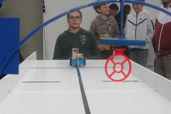 Robotrka na prstenac okupila mlade robotičare iz cijele Istre