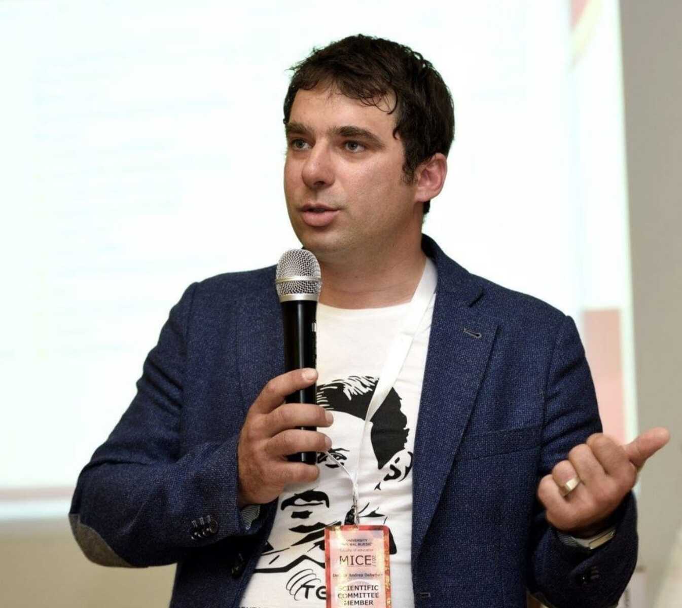 Andrea Debeljuh 