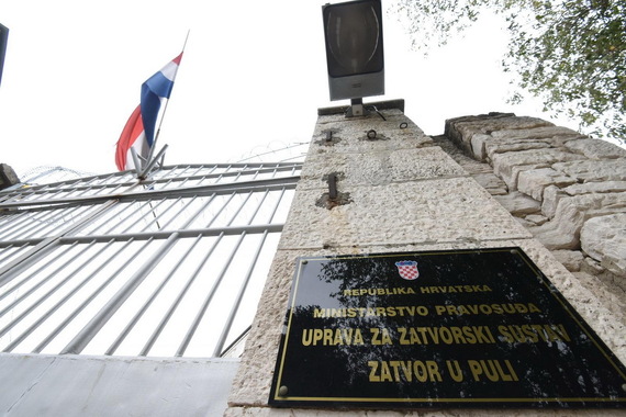 Zbog sporne prodaje u Buzetu dvoje agenata za nekretnine završilo u pritvoru