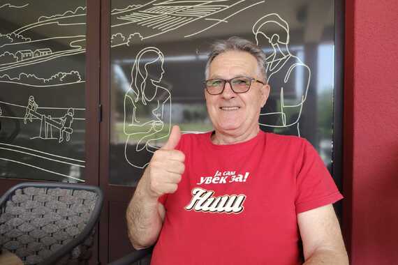 Kako mi je jedna majica na ćirilici donijela novo prijateljstvo: 'Nismo mi za nič'