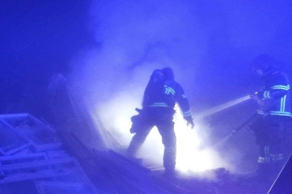 Vozilo se zapalilo nakon nesreće, vozač bio pijan i bez dozvole