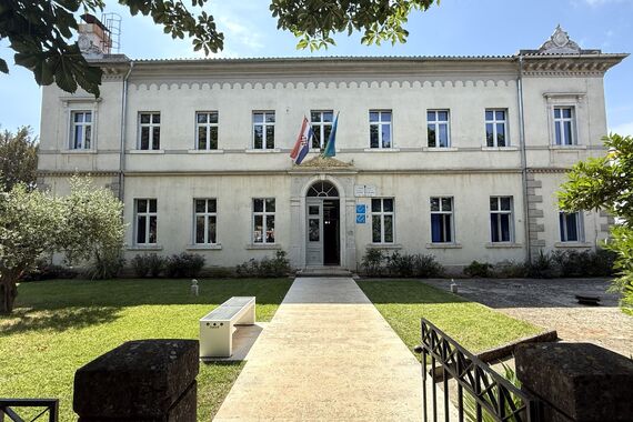 U Višnjanu otvoreni novi školski objekti vrijedni 720 tisuća eura. Imaju vlastite elektrane