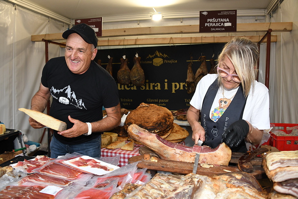 S prošlogodišnjeg Festivala istarskog pršuta (foto: Roberto Matković)