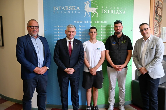 Mladi pulski jedriličar Edi Jurman dvostruki prvak Hrvatske