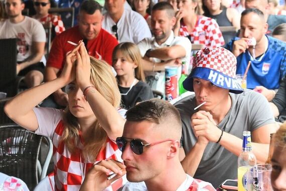 Neobično mjesto za navijanje. Cijelo naselje utakmicu Vatrenih gledat će u dvorištu crkve