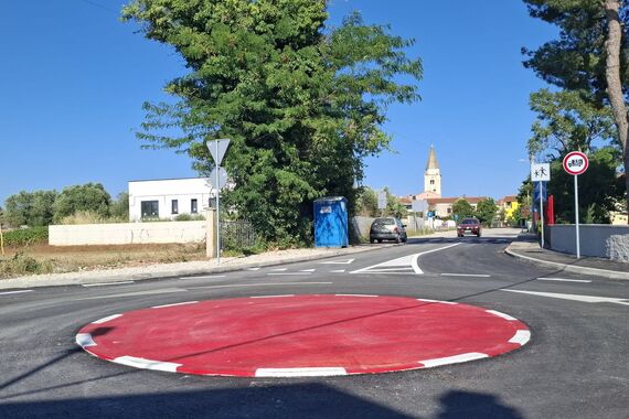 MNOGI SU ODAHNULI Nakon sedam mjeseci puštena u promet glavna ulica u Šišanu
