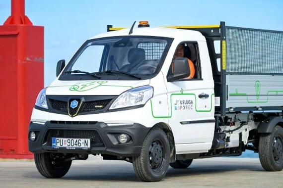 Na porečke ulice stiglo električno vozilo za prikupljanje otpada